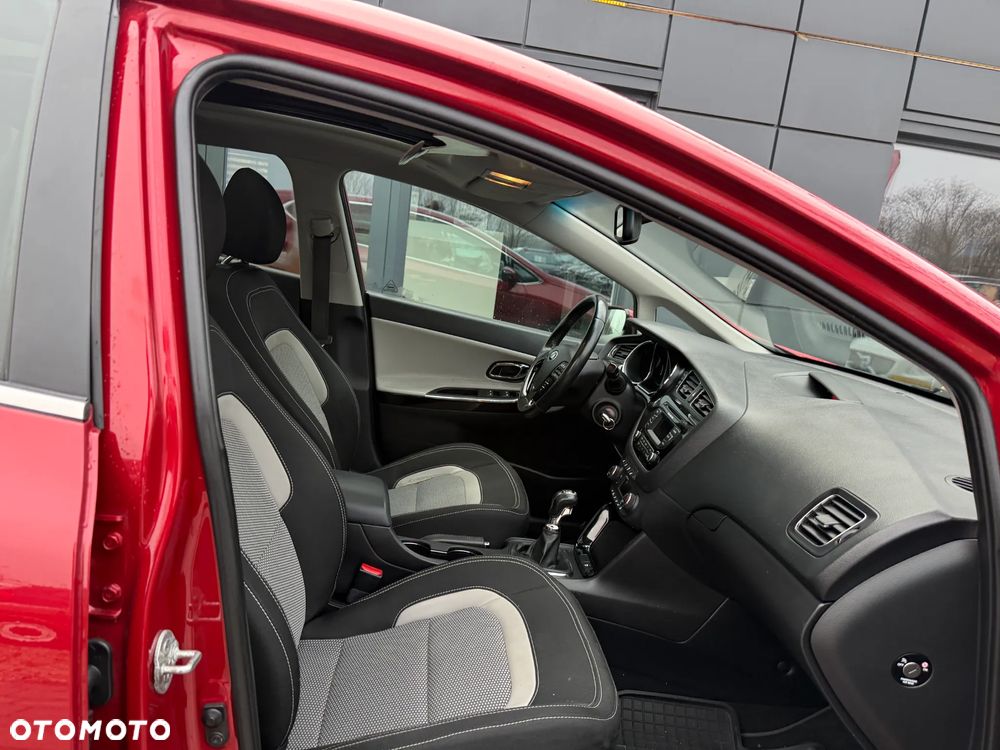 Kia Ceed 1.6 CRDi ISG Vision - 28