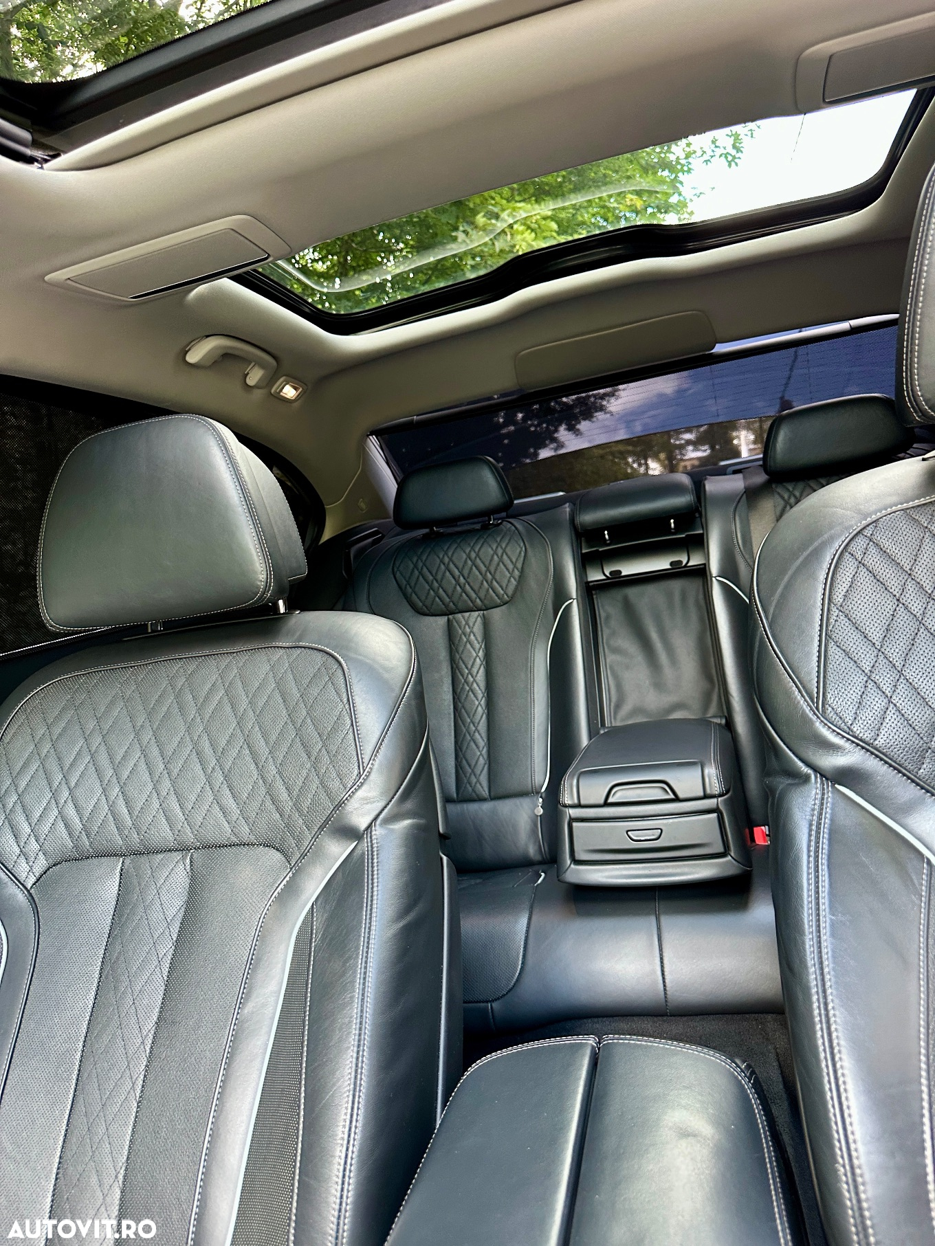 BMW Seria 7 - 32