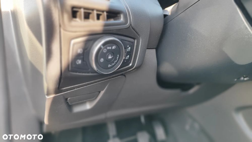 Ford Focus 1.6 Ambiente - 32