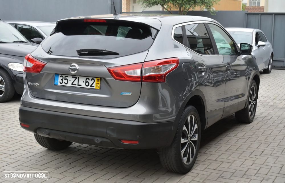 Nissan Qashqai 1.5 dCi DPF 360 - 13