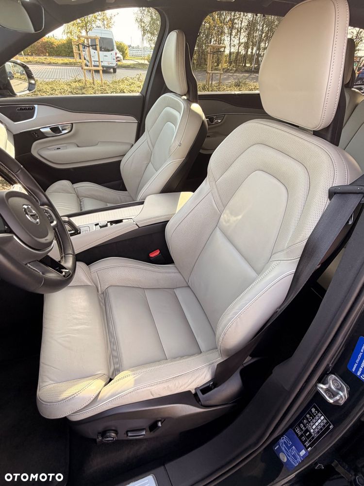 Volvo XC 90 - 11
