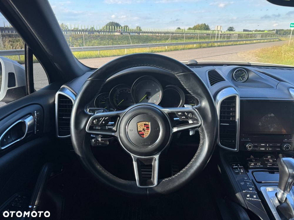 Porsche Cayenne S e-Hybrid Platinum Edition - 15