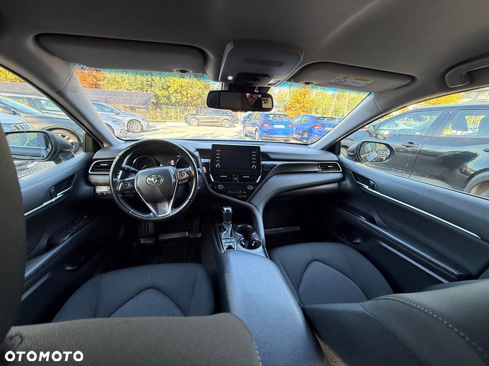 Toyota Camry 2.5 Hybrid Comfort CVT - 23