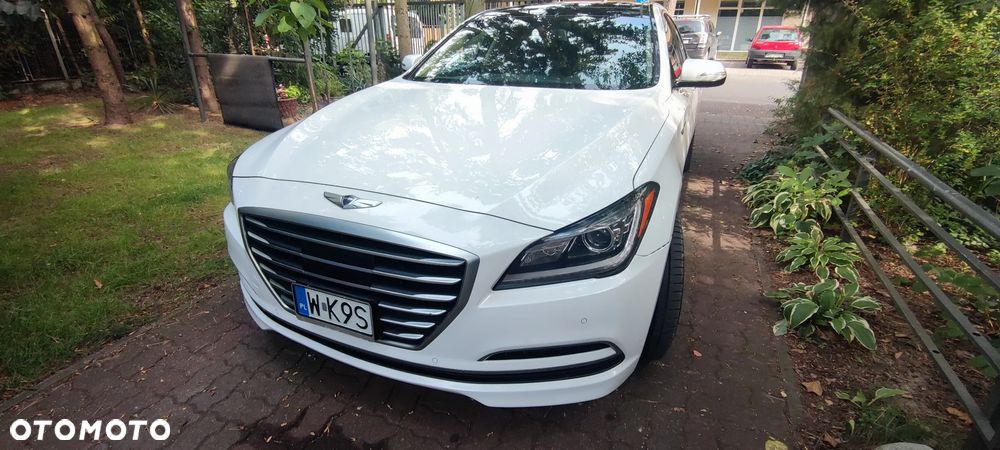 Hyundai Genesis 3.8 V6 GDI - 1