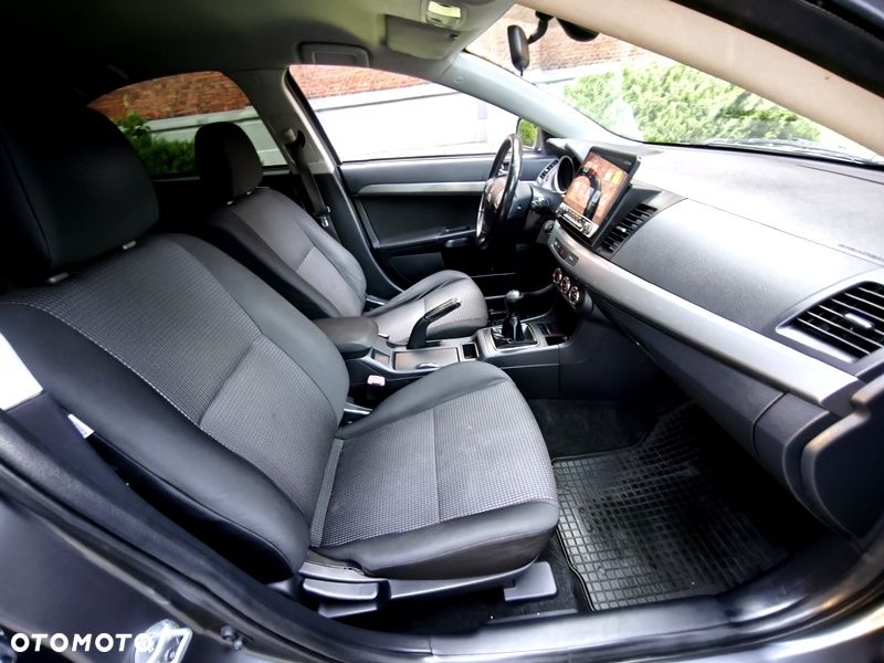 Mitsubishi Lancer 1.8 Instyle - 11