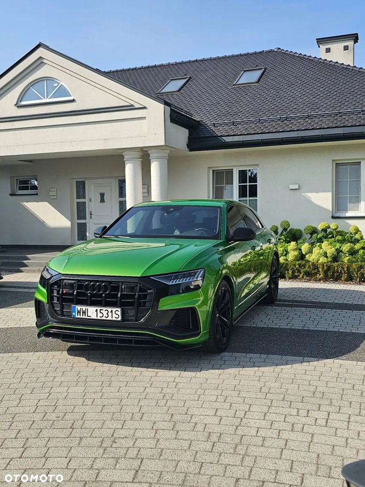 Audi SQ8 - 8