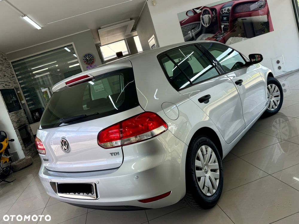 Volkswagen Golf - 27