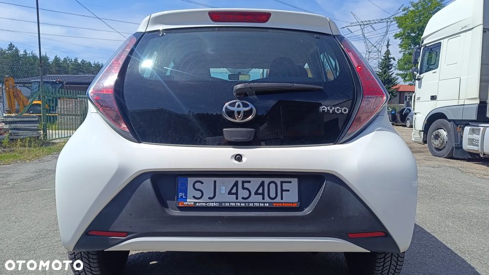 Toyota Aygo x-cite - 10