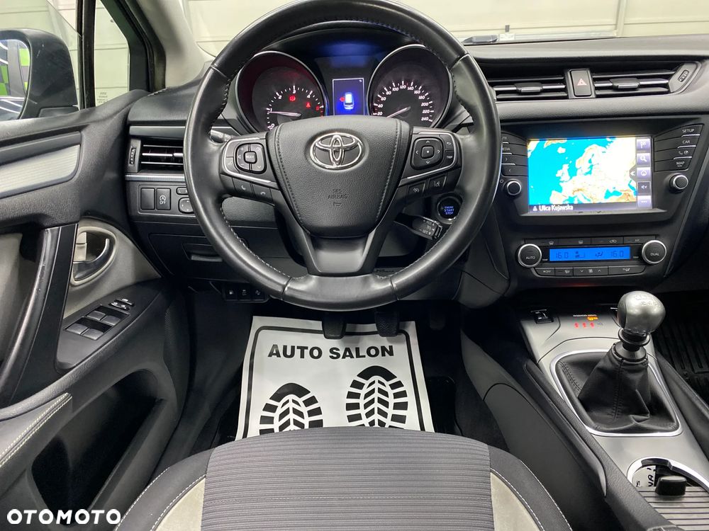 Toyota Avensis 2.0 D-4D Prestige - 22