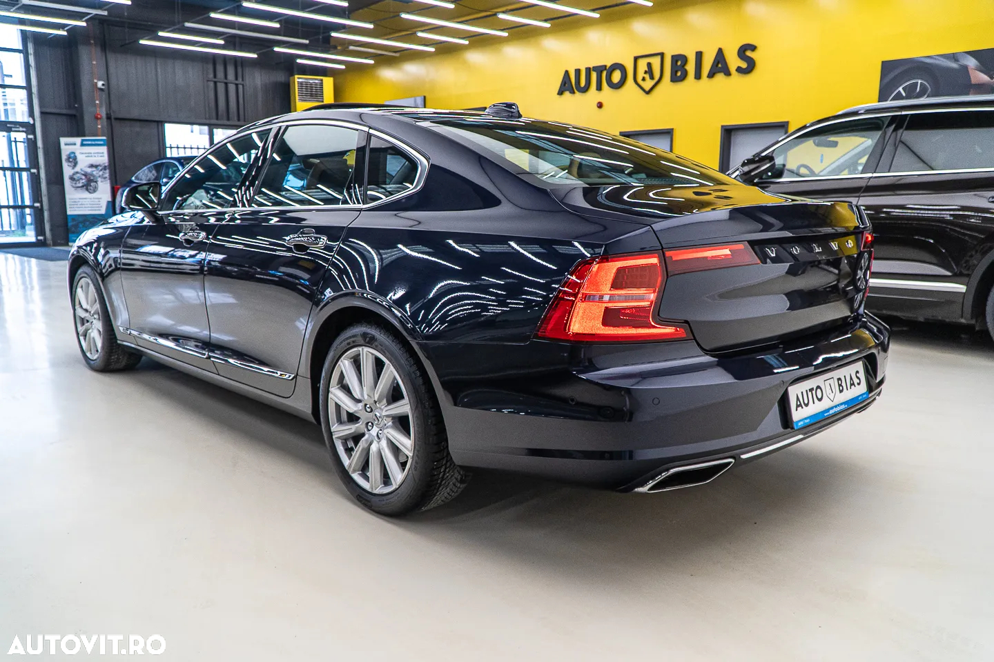 Volvo S90 D5 AWD Geartronic Inscription - 5
