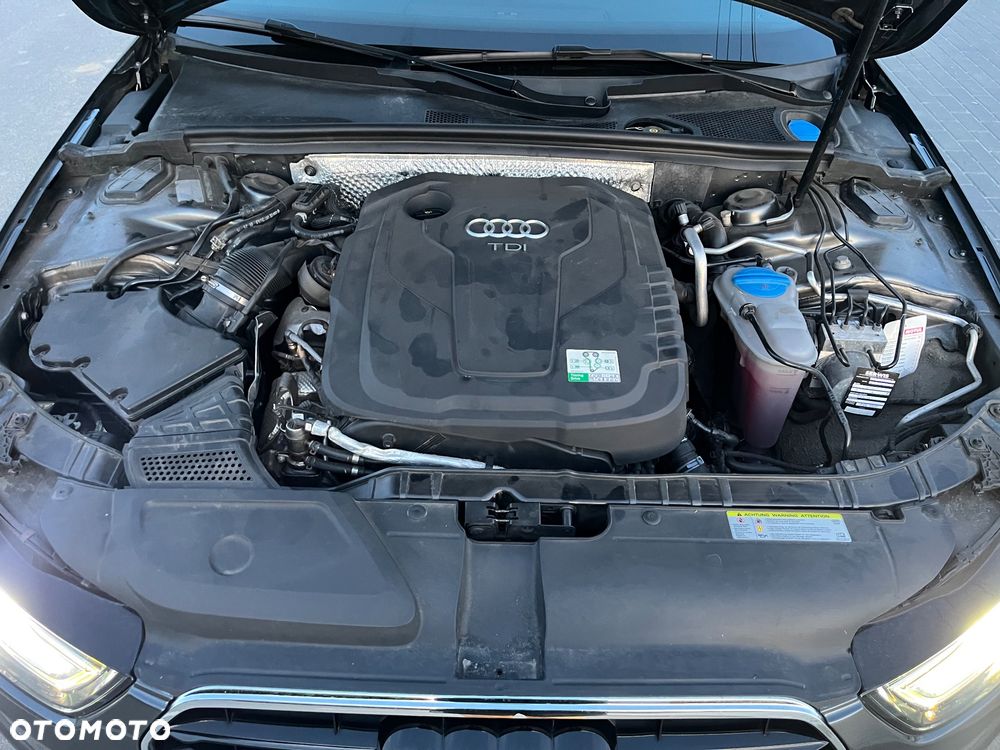 Audi A4 Avant 2.0 TDI DPF clean diesel multitronic S line Sportpaket - 25