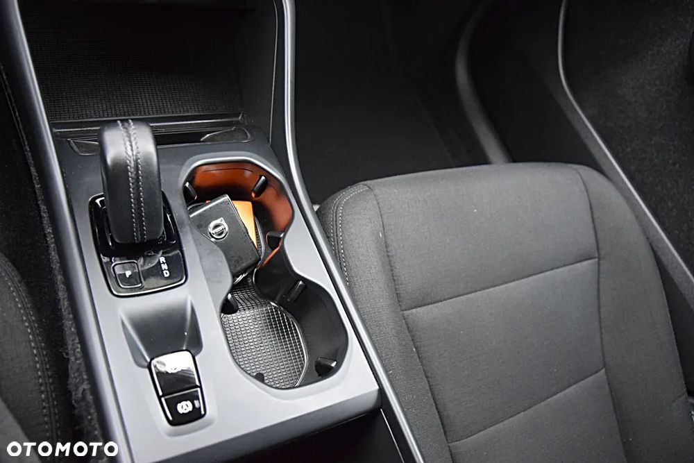 Volvo XC 40 T2 Essential - 19