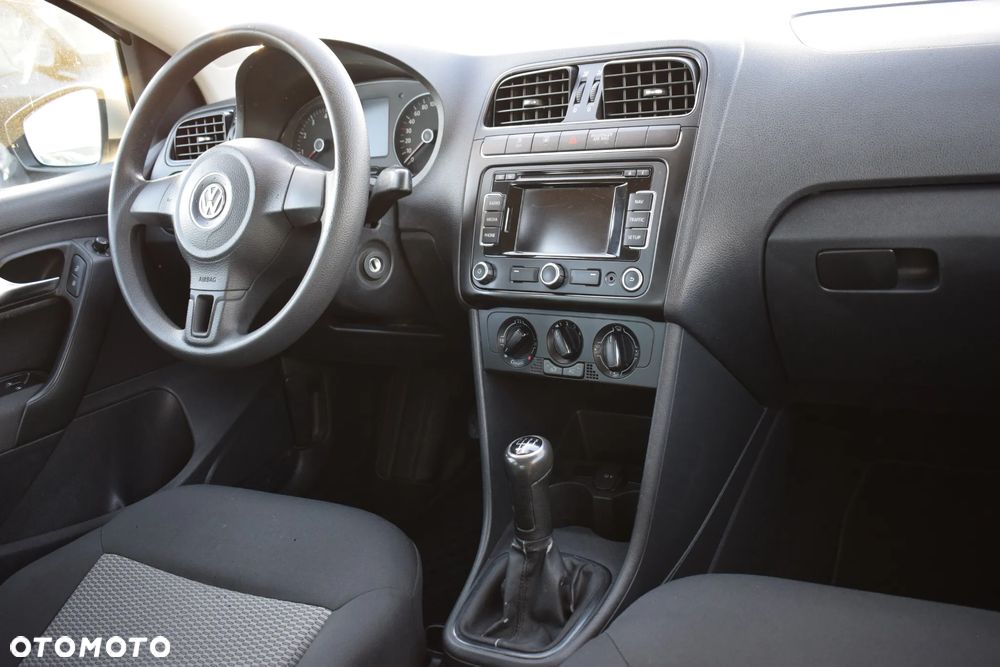 Volkswagen Polo - 22