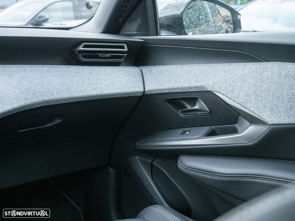 Peugeot E-3008 73 kWh Allure - 29