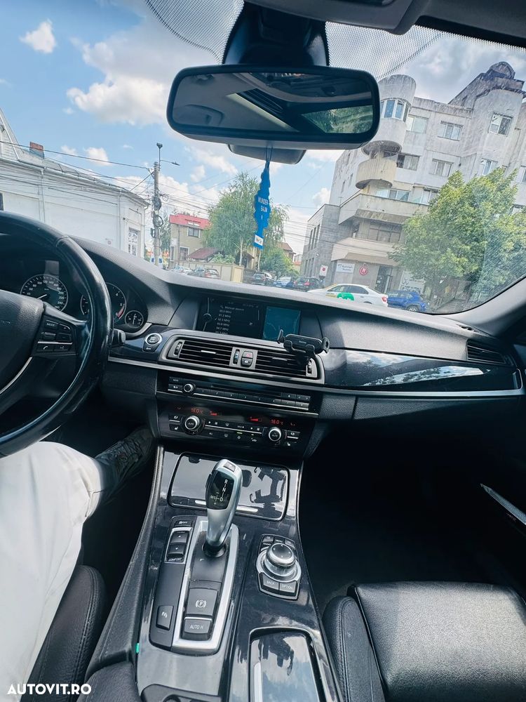BMW Seria 5 525d Aut. - 15