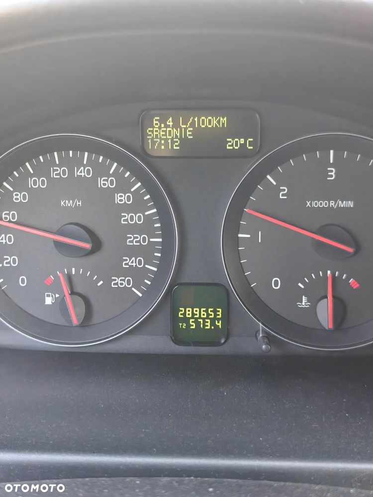 Volvo V50 1.6D - 24