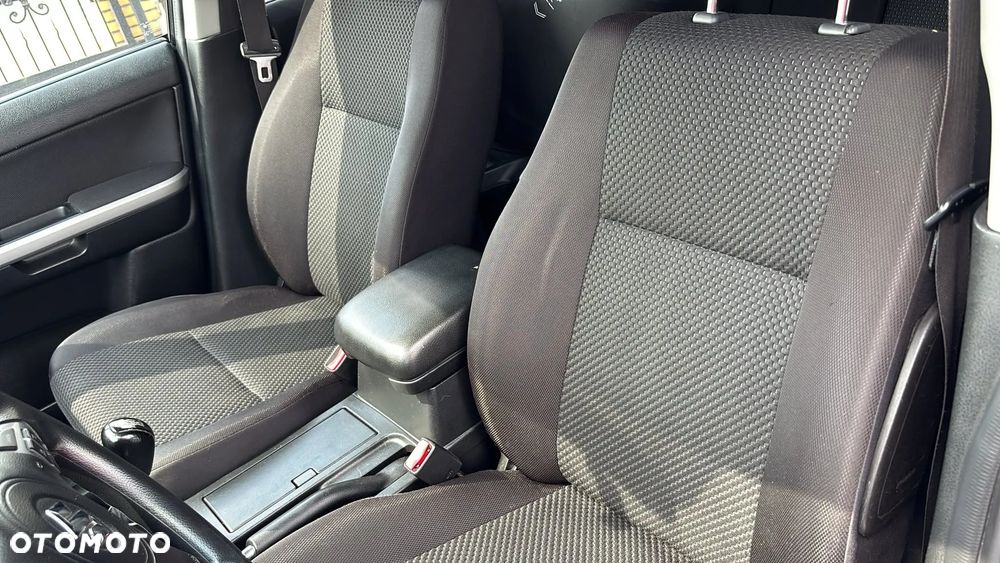 Suzuki Grand Vitara 1.9 DDiS Comfort EU5 - 13