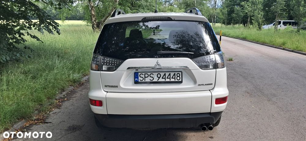 Mitsubishi Outlander 2.2 DI-D 4WD Invite - 25