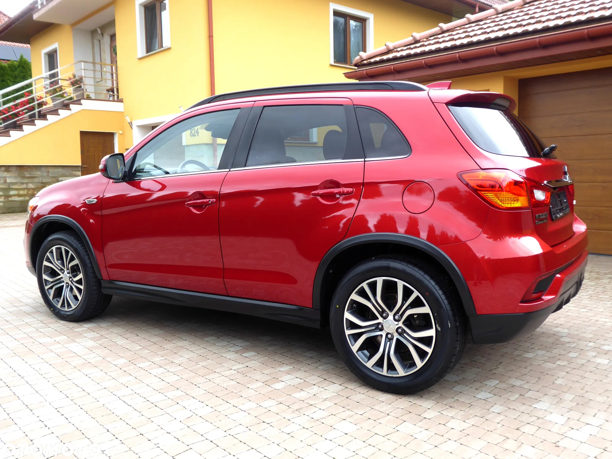 Mitsubishi ASX 1.6 ClearTec 2WD Diamant Edition+ - 11