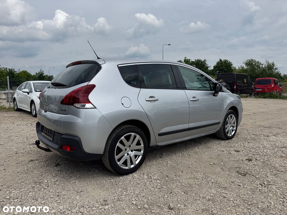 Peugeot 3008 1.6 BlueHDi Allure S&S - 3