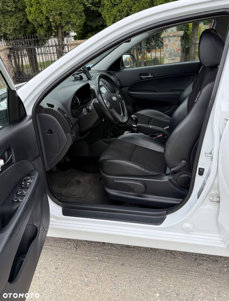 Hyundai i30 1.4 White Edition - 16