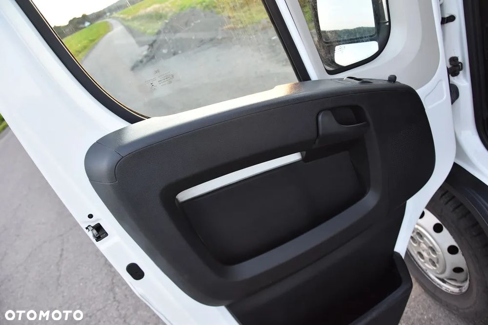 Peugeot BOXER 140 2.2 BLUEHDI L4H2 - 14