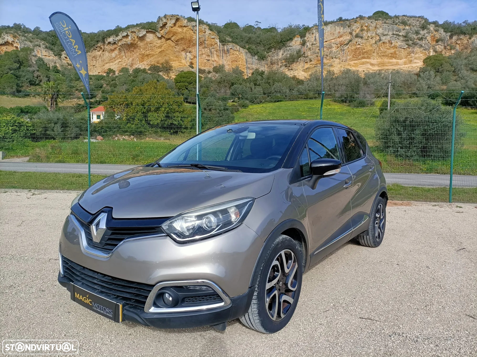 Renault Captur 1.5 dCi Exclusive - 3