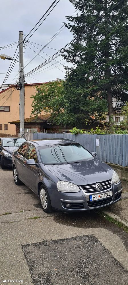 Volkswagen Jetta 1.6 TDI DPF Comfortline - 18