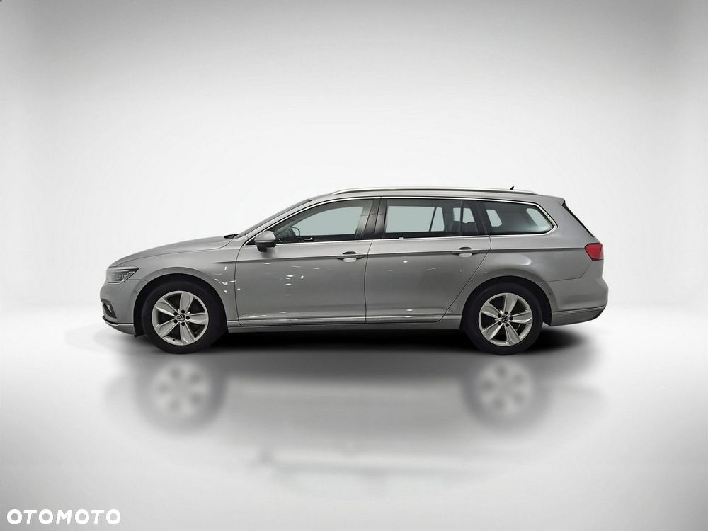 Volkswagen Passat Variant 2.0 TDI Elegance DSG - 3
