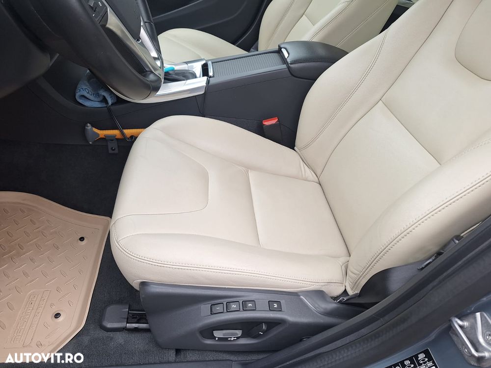 Volvo V60 D3 Summum - 17