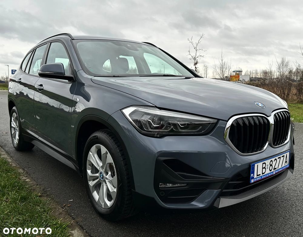 BMW X1 xDrive25e Sport Line - 2