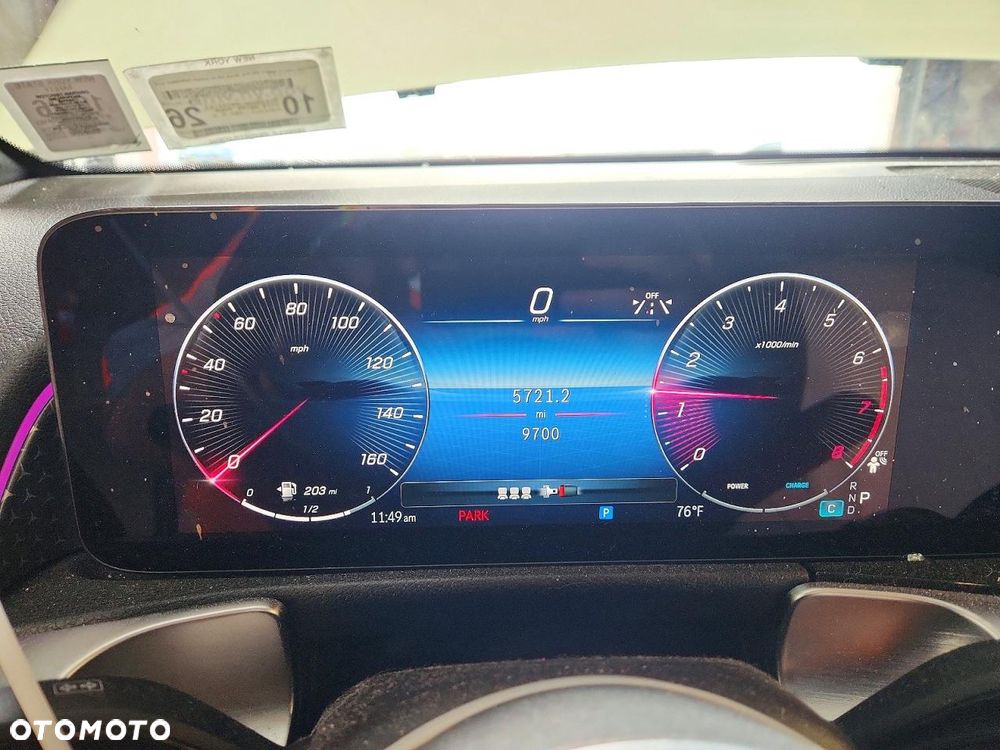 Mercedes-Benz GLB - 10