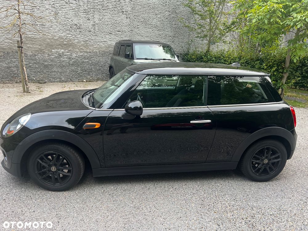 MINI Cooper Standard - 5