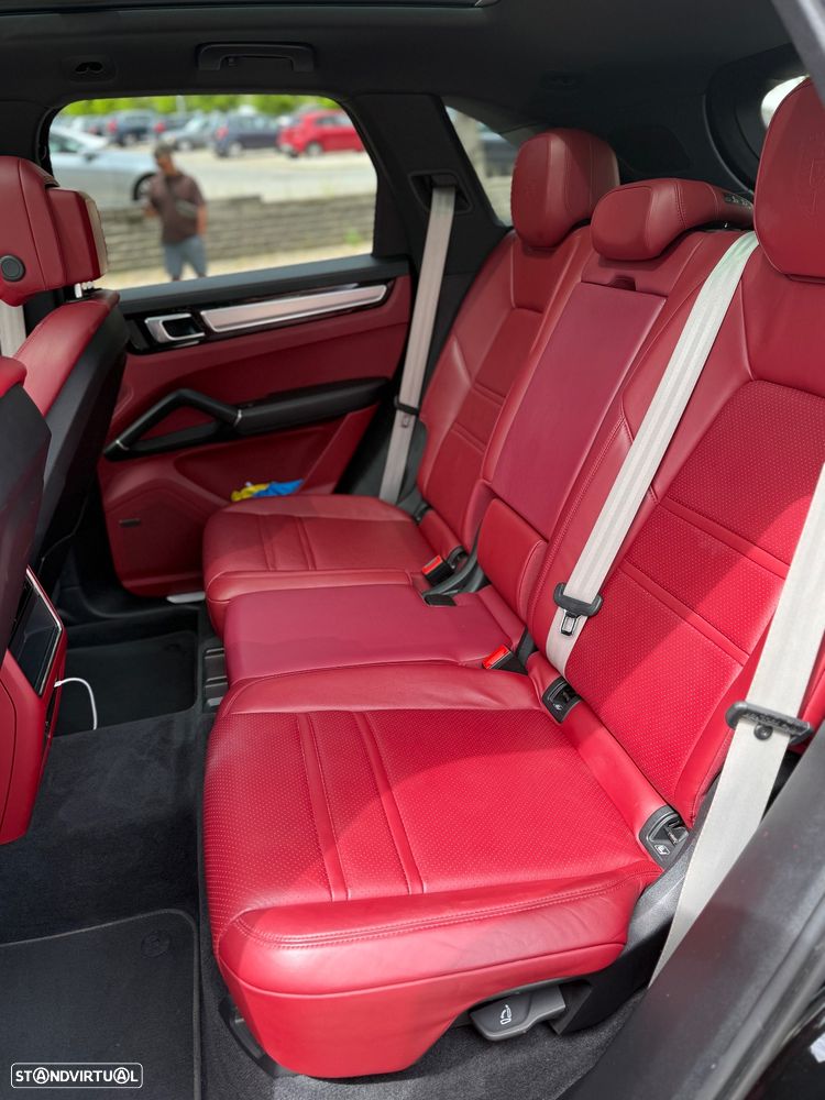 Porsche Cayenne E-Hybrid Platinum Edition - 11
