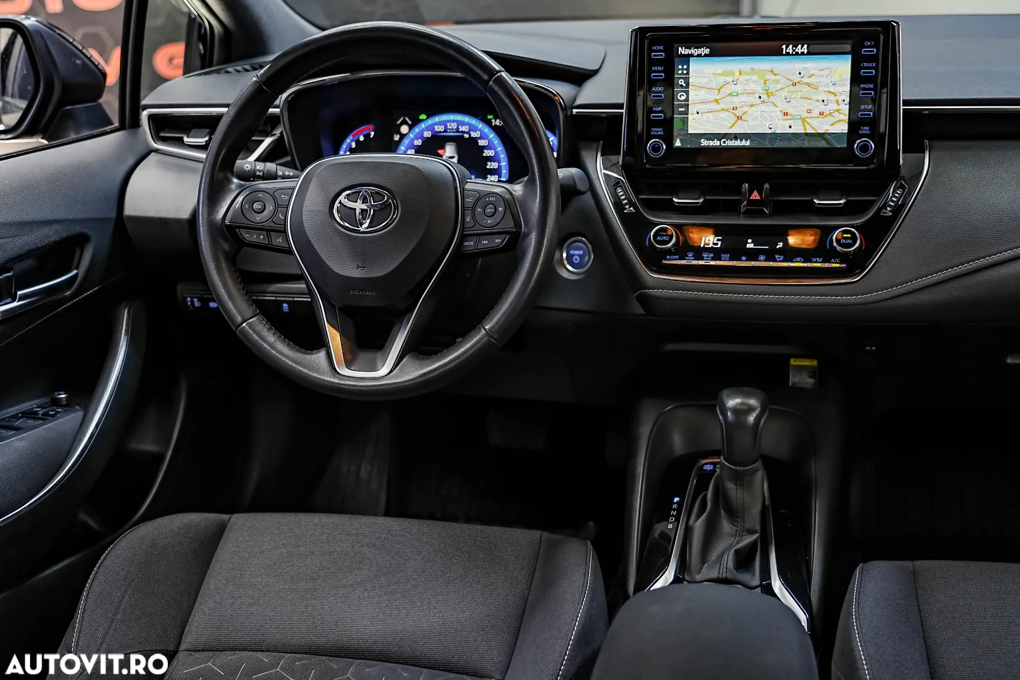 Toyota Corolla - 7
