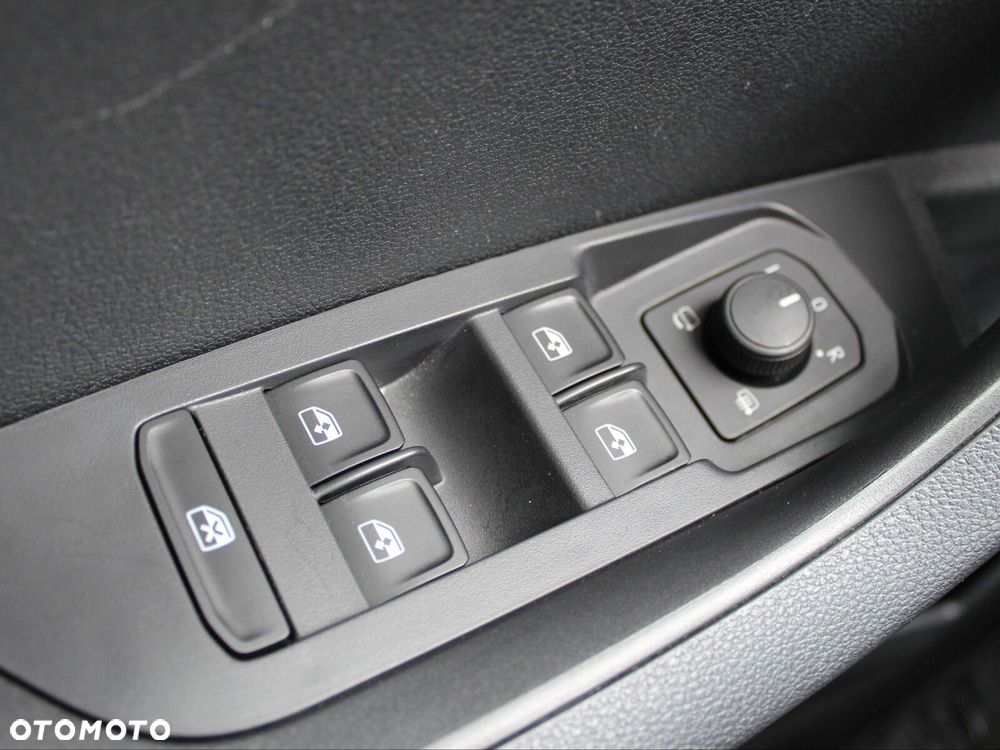 Skoda Karoq 1.5 TSI ACT Selection DSG - 32