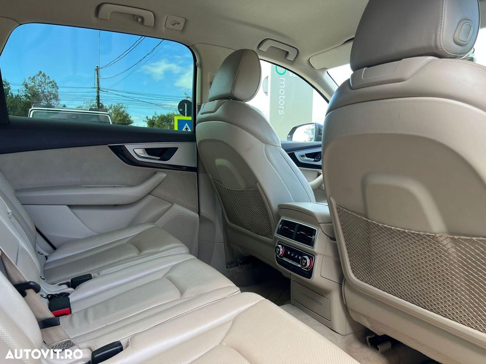 Audi Q7 - 15