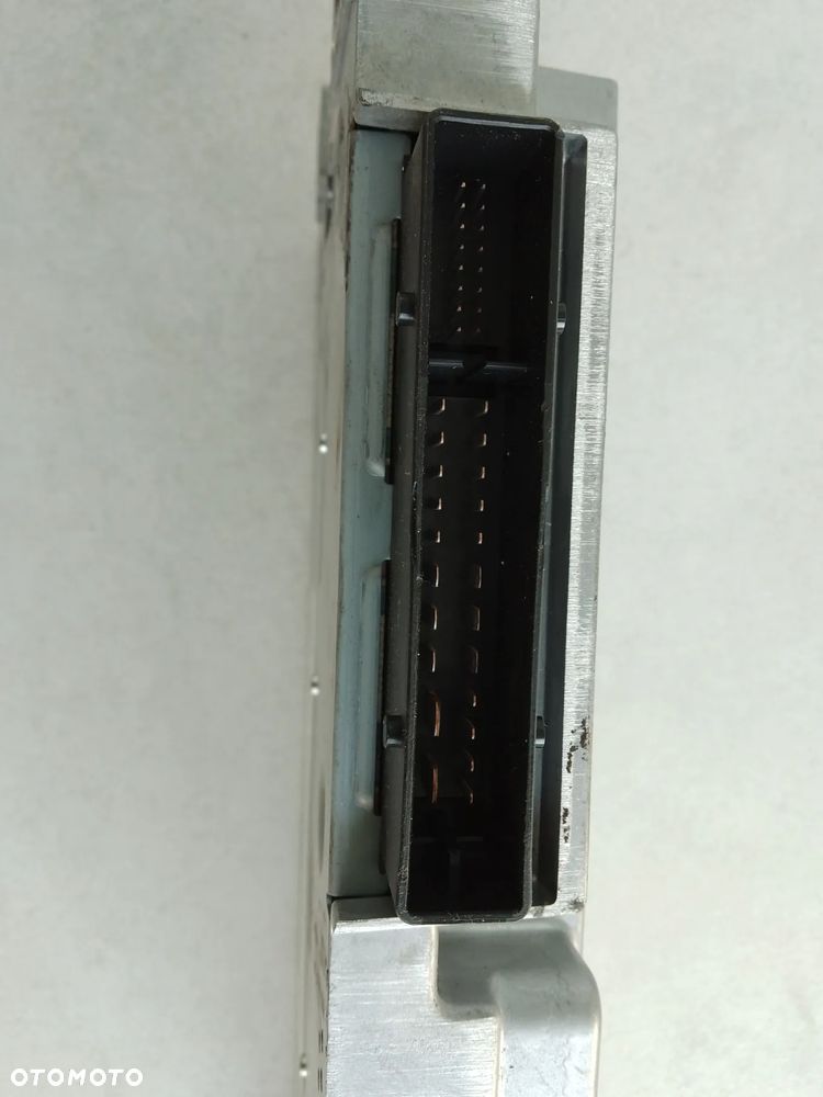 AUDI A4 B9 A5 WZMACNIACZ 8W0035465 BANG B&O - 4