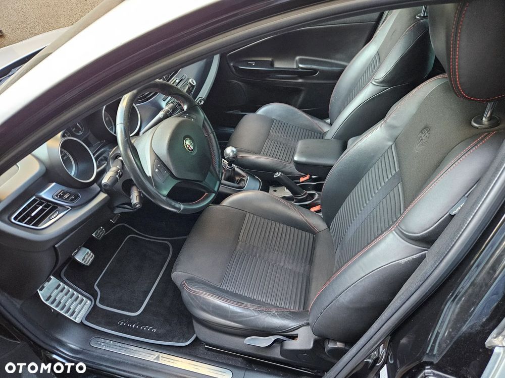 Alfa Romeo Giulietta 1750 TBi Quadrifoglio Verde - 19
