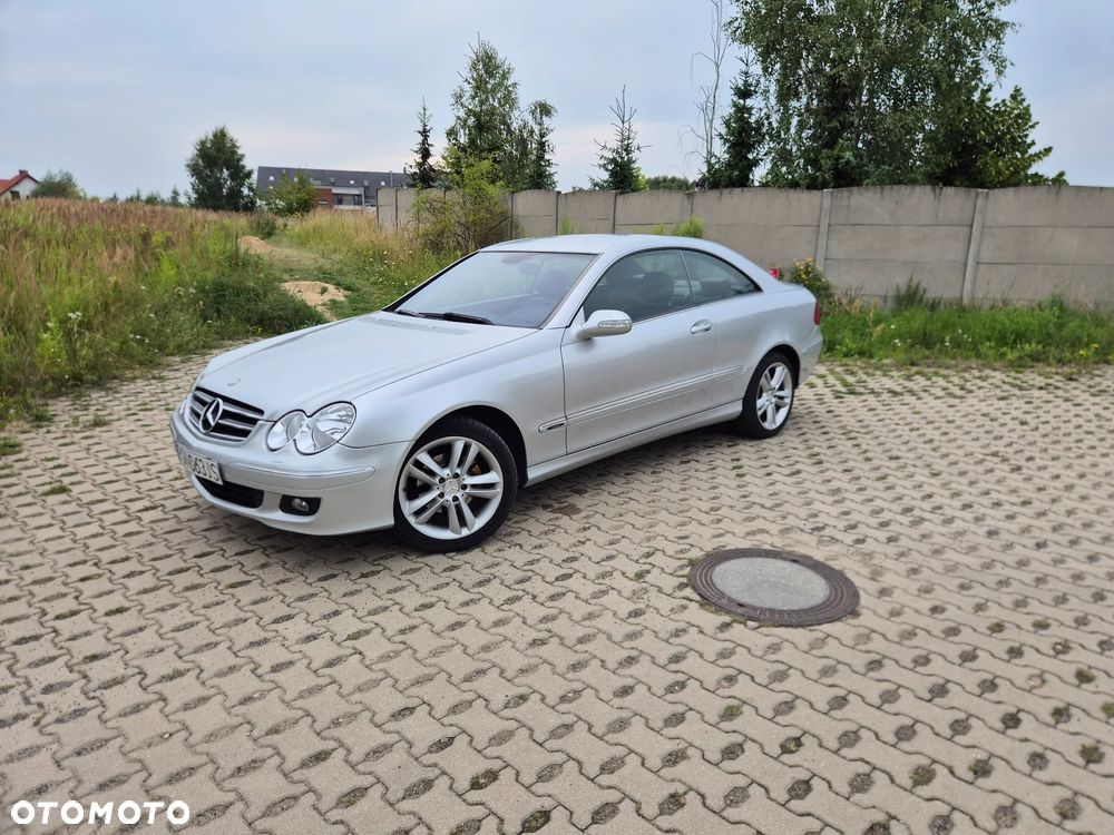 Mercedes-Benz CLK 220 CDI Avantgarde - 1