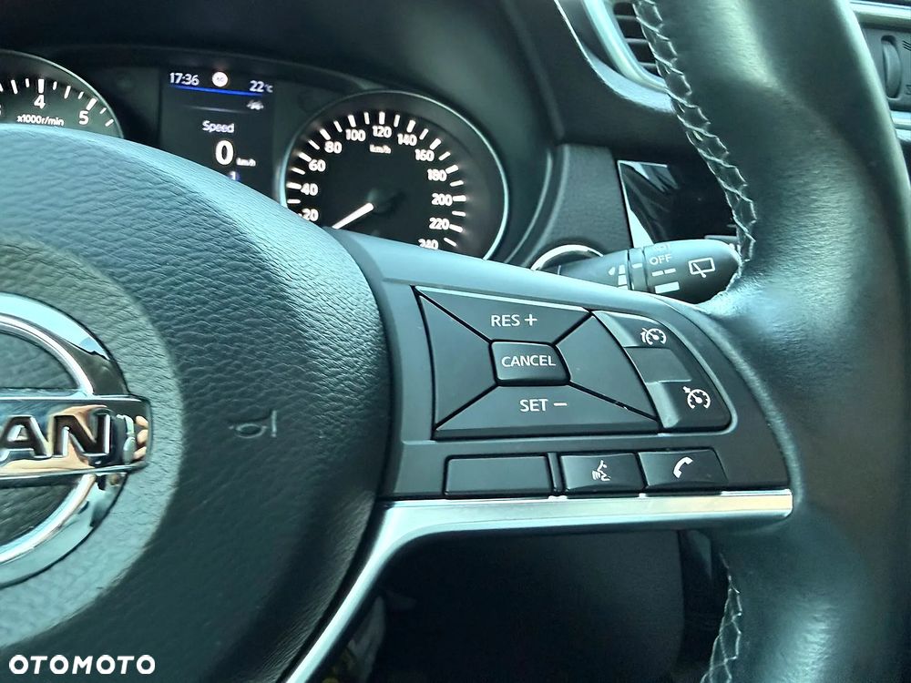 Nissan Qashqai 1.3 DIG-T N-Connecta - 38