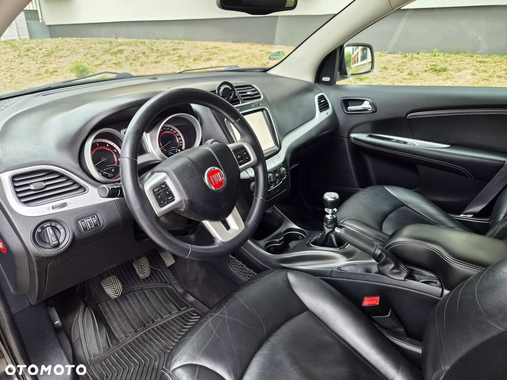 Fiat Freemont 2.0 Multijet Urban - 23