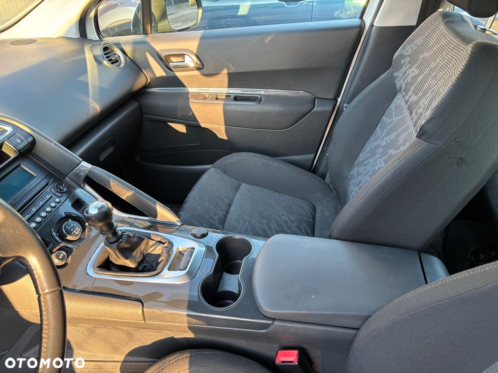 Peugeot 3008 1.6 HDi Trendy - 6