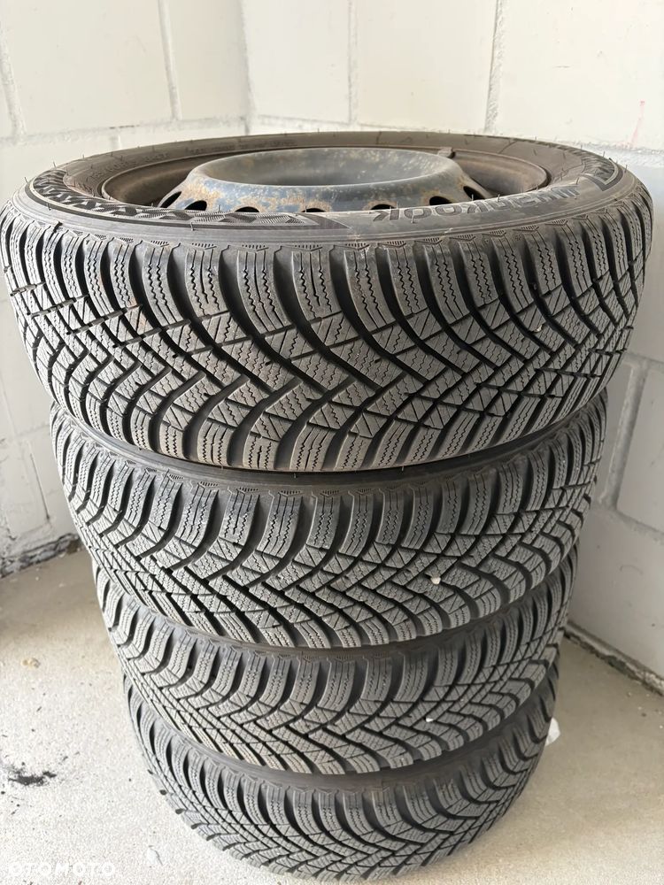 Toyota Yaris 1.3 Luna Premium - 11