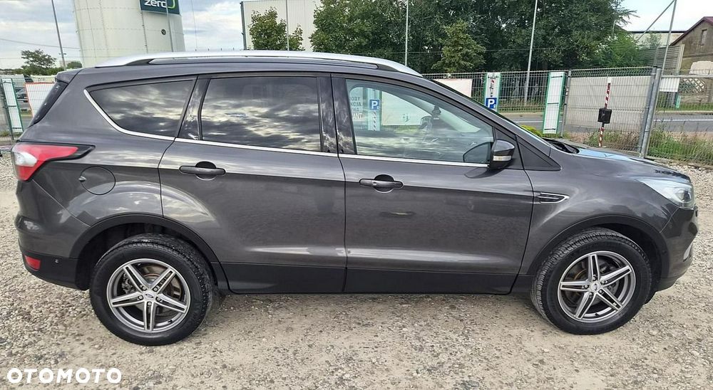 Ford Kuga - 18