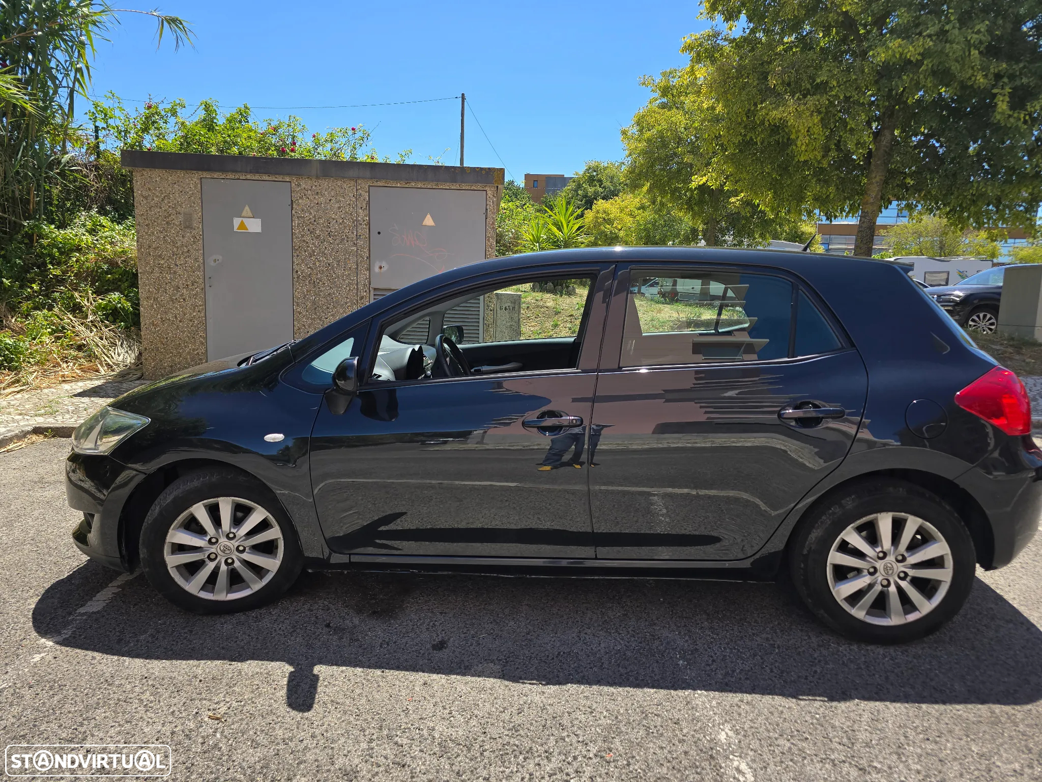 Toyota Auris 1.4 D-4D Gold Edition - 3