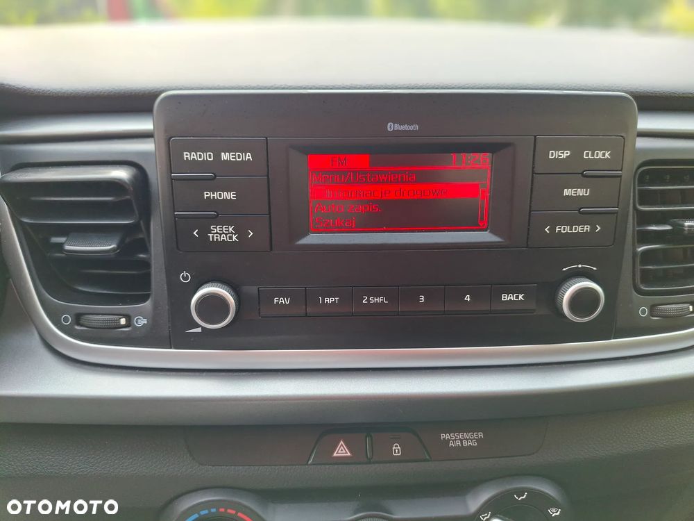 Kia Rio - 30
