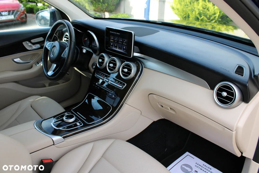 Mercedes-Benz GLC 300 4Matic 9G-TRONIC - 31