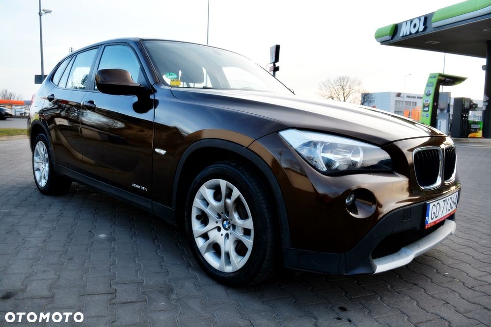 BMW X1 sDrive18d xLine - 16