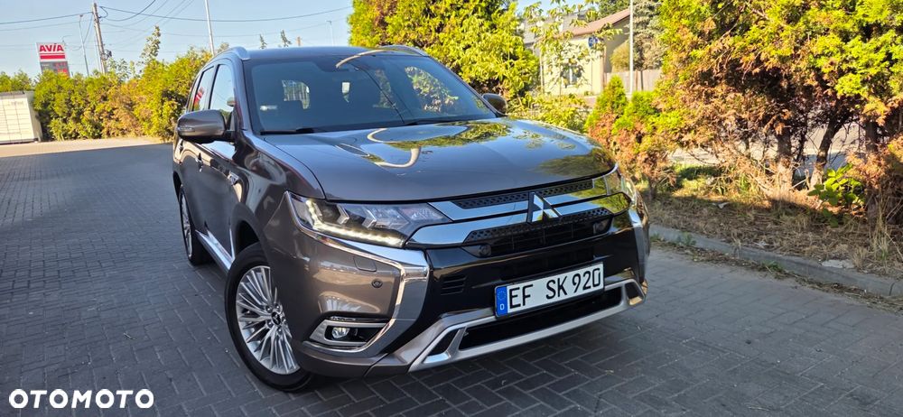 Mitsubishi Outlander 2.4 4WD Diamant+ - 20